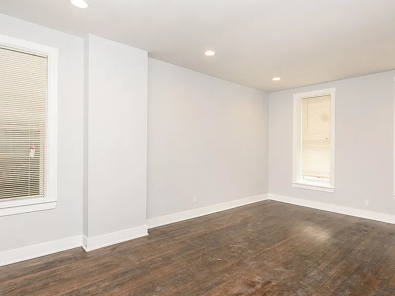 1622 W Le Moyne St #2 — Photo 2