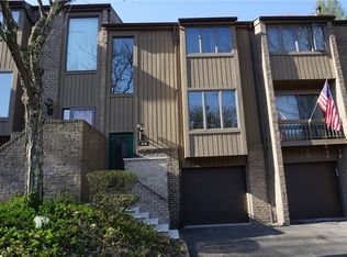 415 Hemlock Ct, Pittsburgh, PA