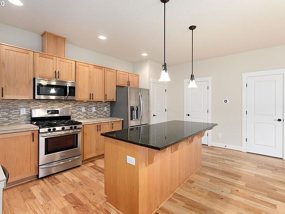 5th image of 10667 NW 289th Ave