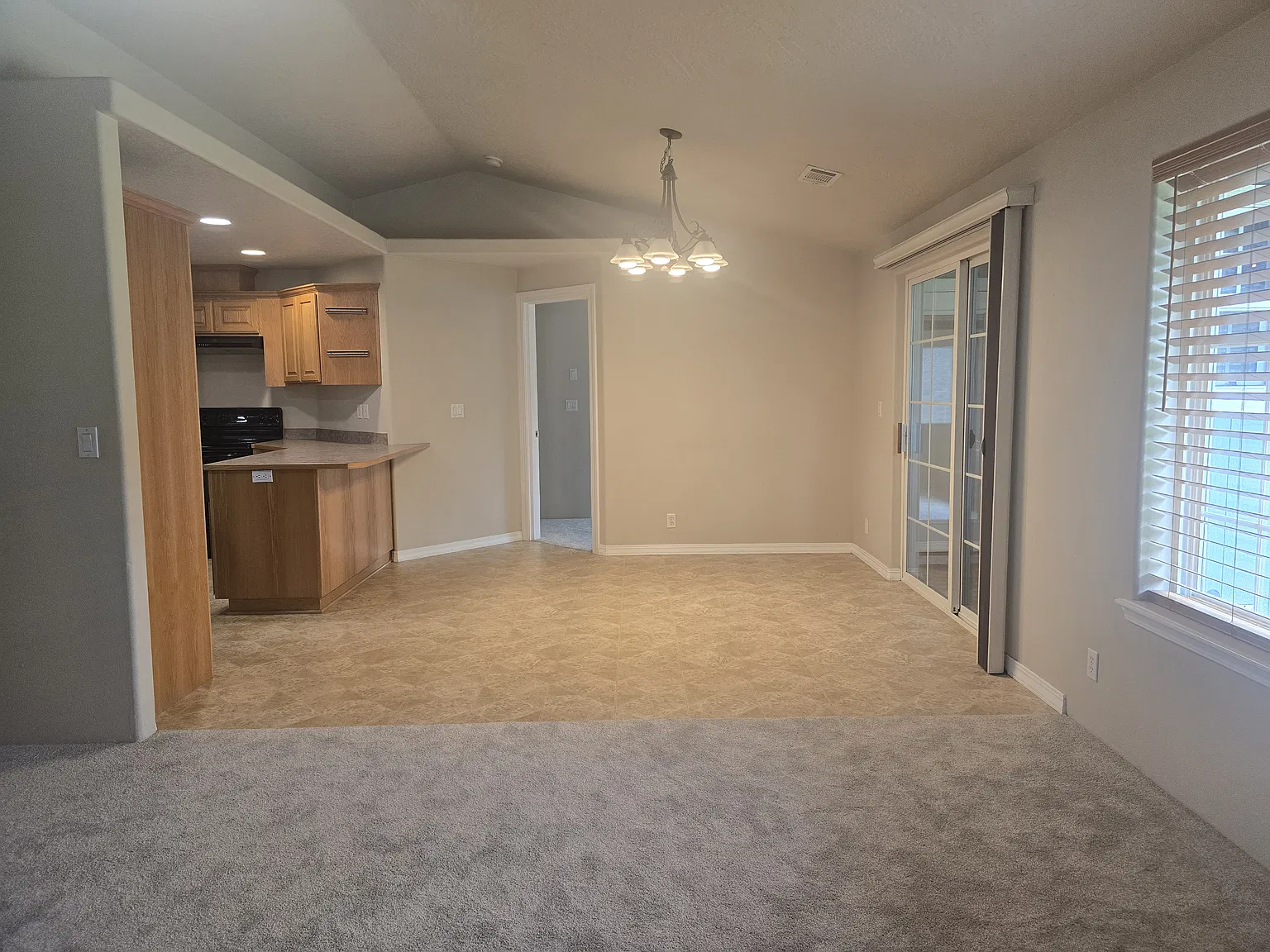 3 bed, 1498 sqft, $2,195 — Photo 3