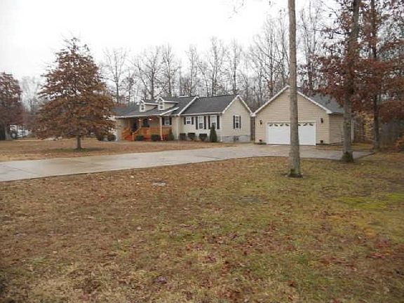 4th image of 853 Matthew Ct