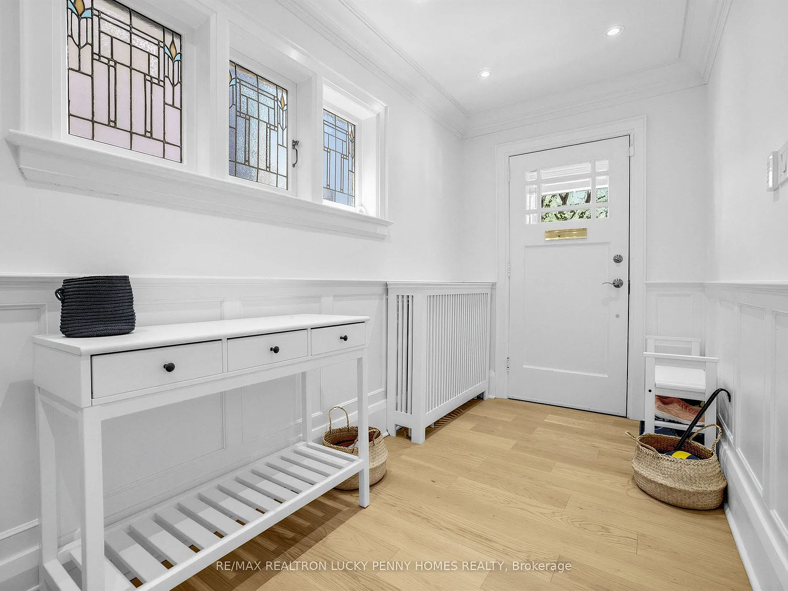 5 bed, $8,000 — Photo 4