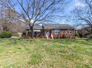 1007 E Blackstock Rd, Moore, SC 29369