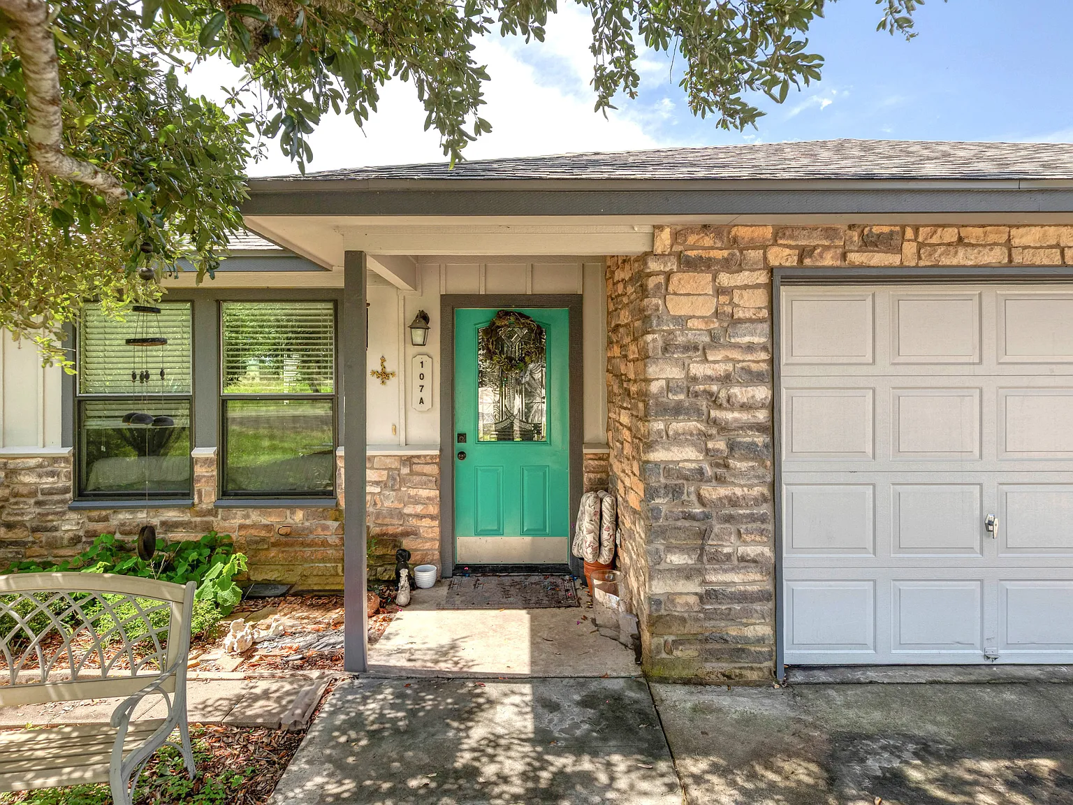 3 bed, 1165 sqft, $1,675 — Photo 3