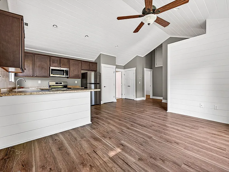 45 Dee Dee Ln — Photo 11