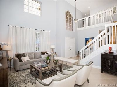 332 Cameron Dr, Weston, FL, 33326