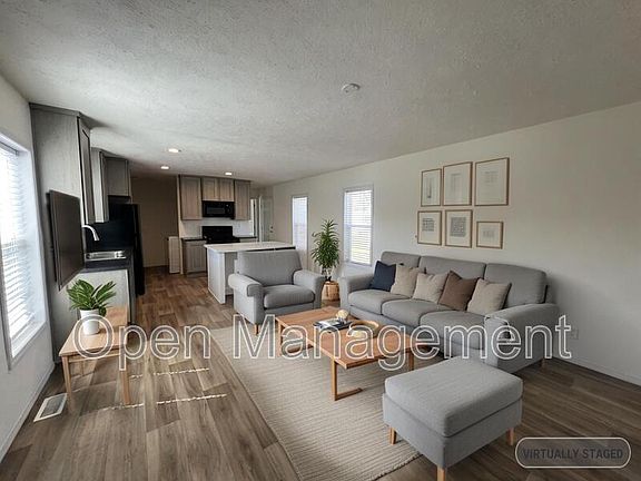 4th image of 825 1st Ave E #289