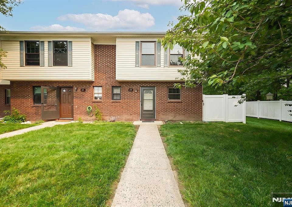 1st image of 25 Driscoll Ct
