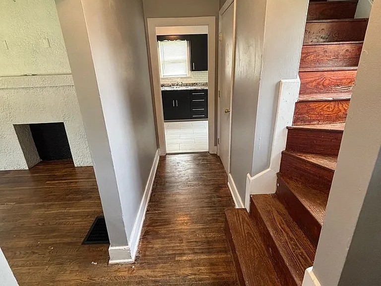 1060 Sugar Grove Rd — Photo 14
