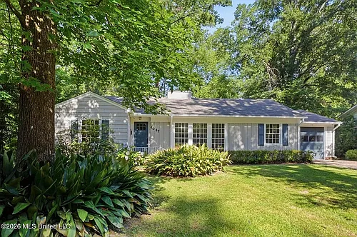 4047 Robin Dr Photo 1