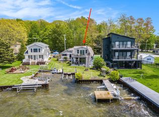 4039 N Lakeshore Dr, Ludington, MI 49431
