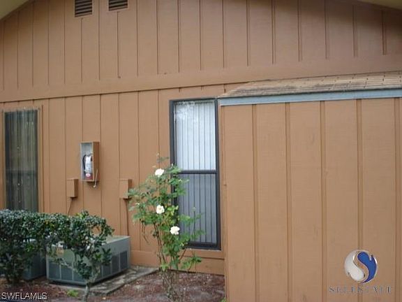 3rd image of 5610 Foxlake Dr