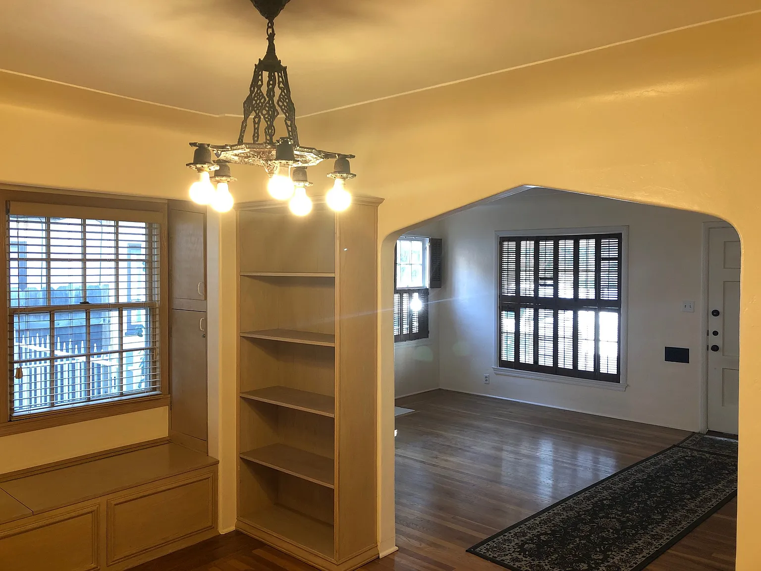 2 bed, 1161 sqft, $3,700 — Photo 3