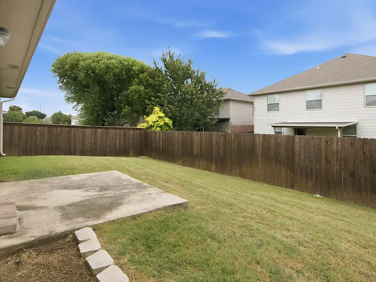 12720 Foxpaw Trl — Photo 32