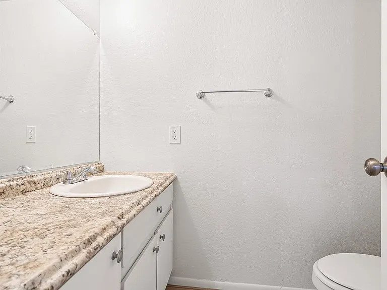 7209 S Avenida Del Nopal — Photo 14