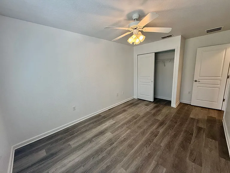 12722 Salomon Cove Dr — Photo 19