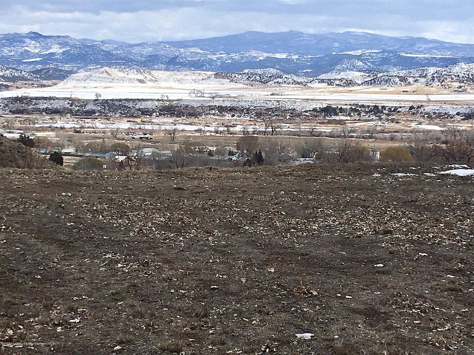 2nd image of 147 Vista Dr