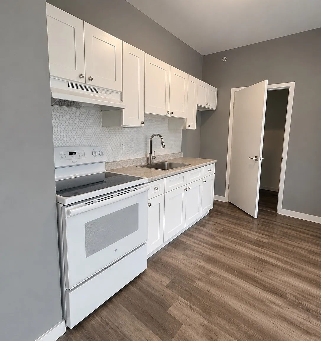2 bed, $2,045 — Photo 1