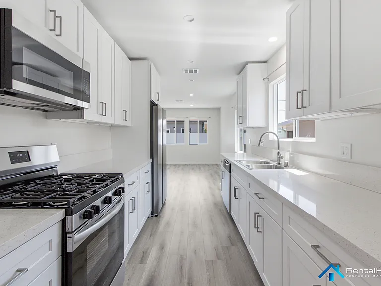7406 Lemp Ave #A — Photo 15