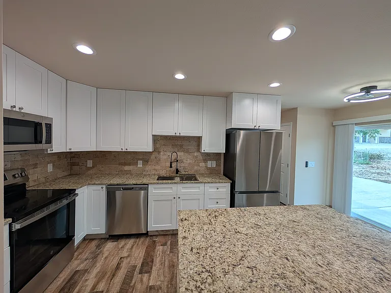 1008 Makayla Dr — Photo 17