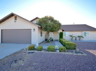 15885 Wintun Rd, Apple Valley, CA 92307