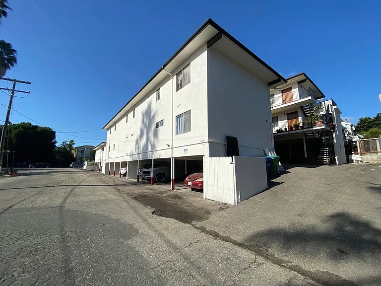 427 W Montecito St — Photo 19