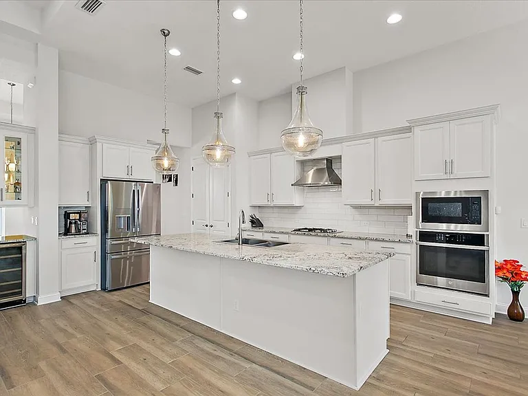 464 Park Forest Dr — Photo 9