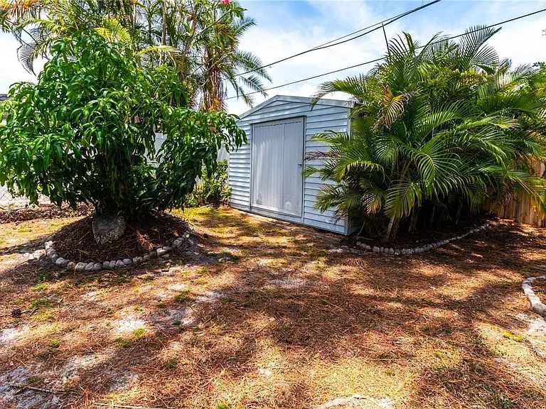 3314 Island Date Cir — Photo 35