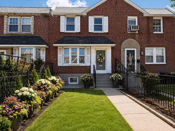 6243 Montague St, Philadelphia, PA 19135