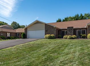 1032 Estate Dr #1, Johnson City, TN 37601