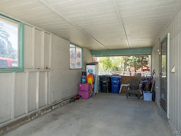 3rd image of 364 Greenspot Blvd