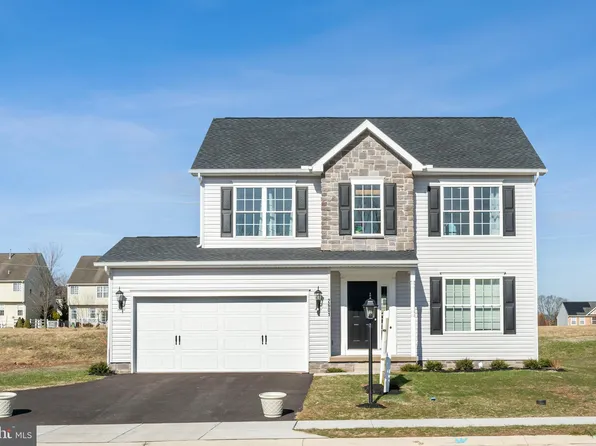 2601 Village Rd Lot 92, Dover, PA 17315