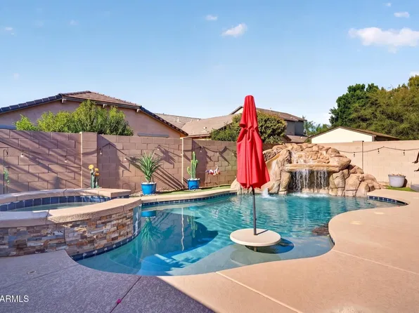 3876 E SOURWOOD Drive, Gilbert, AZ 85298
