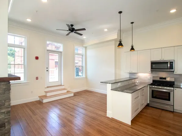440 Central Ave, 440 Central Ave #203, Dover, NH 03820