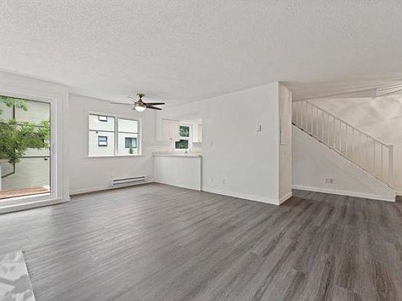 5th image of 7120 133rd St #204