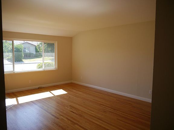 3rd image of 5641 Drysdale Dr