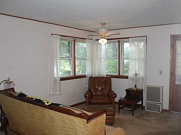 4th image of 555 Randolph St