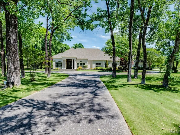 307 Foxhall Rd, Pike Road, AL 36064
