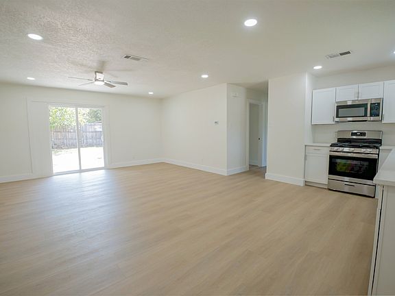 5th image of 224 Southway Dr