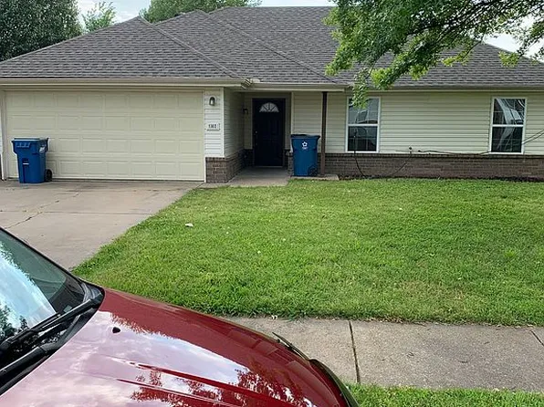 1302 Anna St, Bentonville, AR 72712