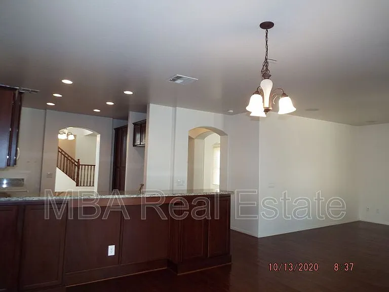 5316 S 23rd Way — Photo 6