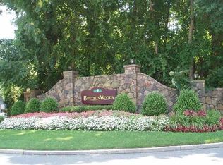 62 Birchwood Rd #87-358, Coram, NY 11727