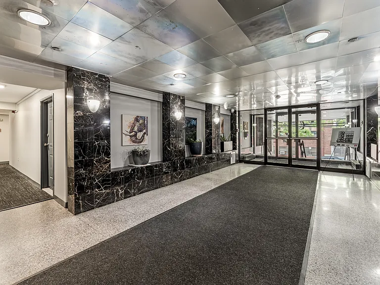 44 Sherman Ave #4B — Photo 29