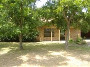 417 Oak Ridge Dr, Fairfield, TX 75840