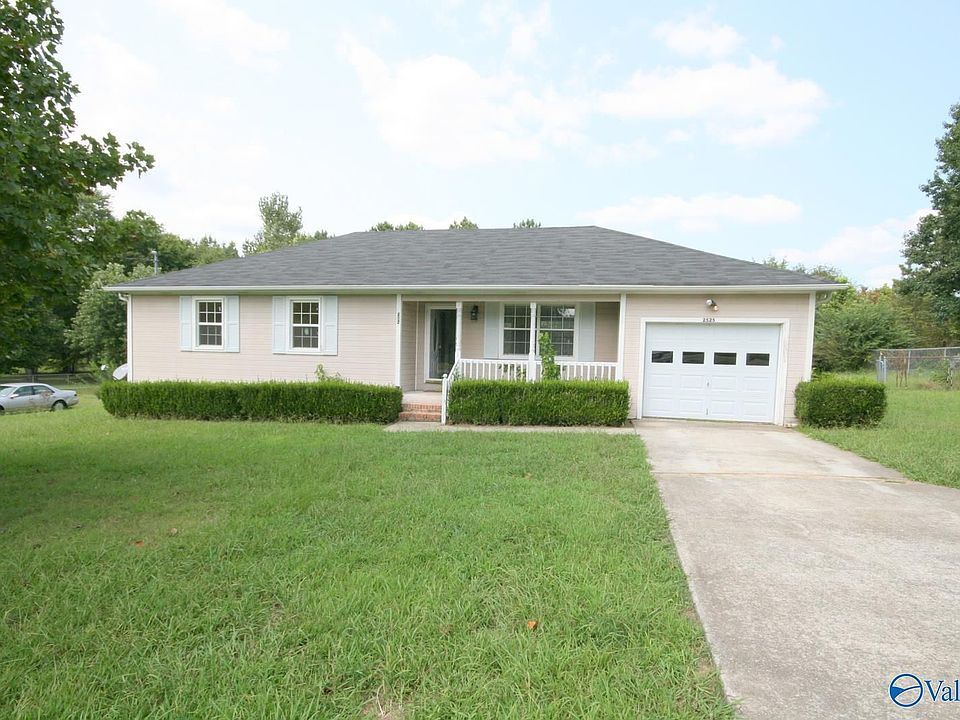 1st image of 2525 Charity Ln
