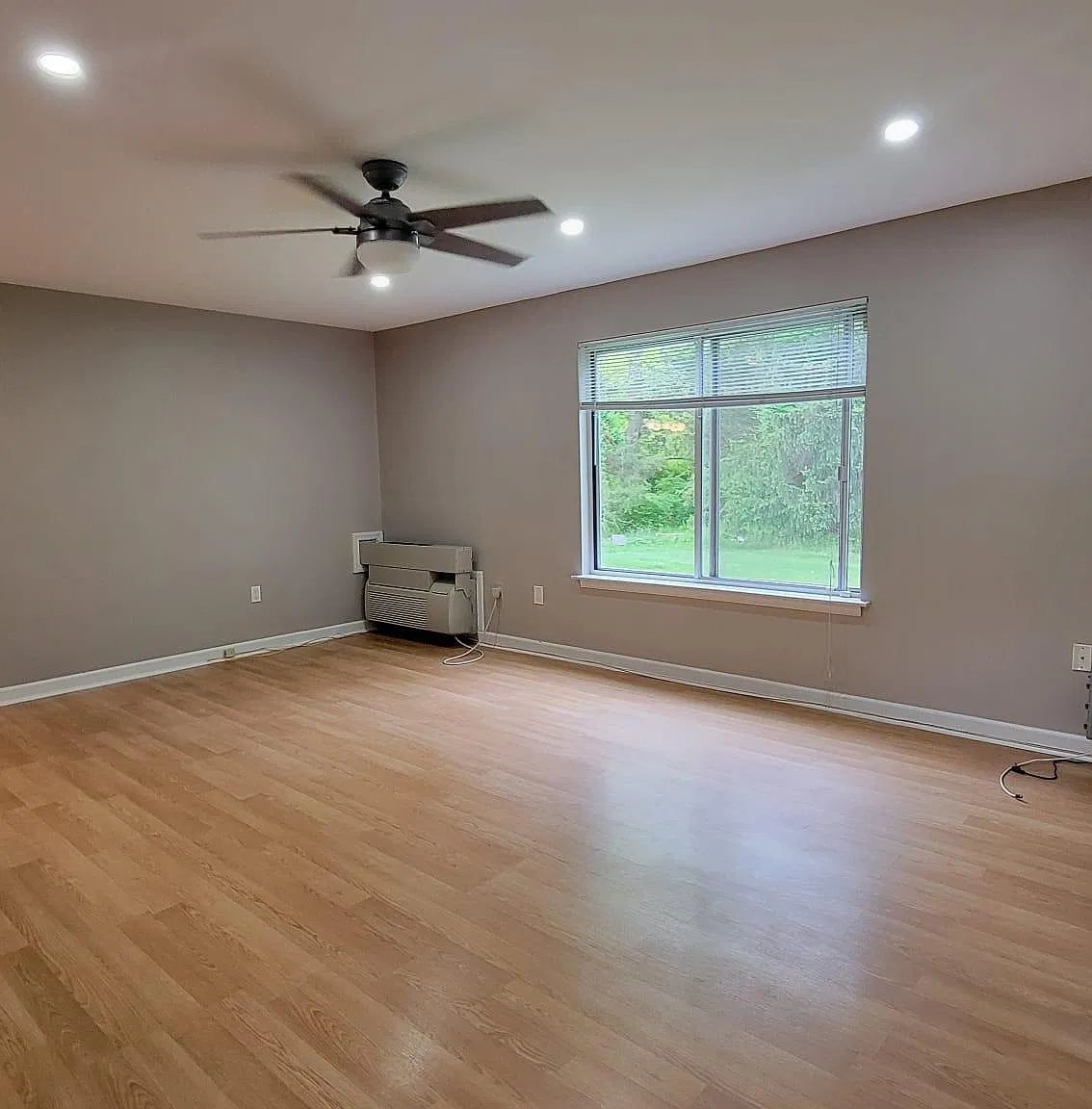 2 bed, 920 sqft, $2,500 — Photo 1