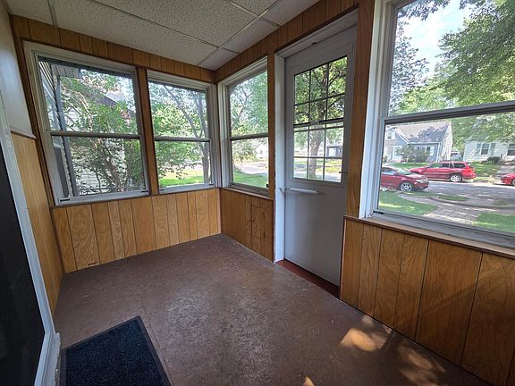 2nd image of 5610 37th Ave S
