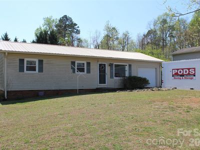 5445 Glenview Dr, Hickory, NC, 28602