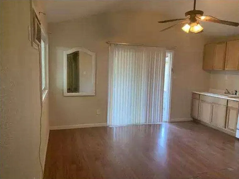 262 Hillside Dr — Photo 3