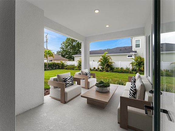 5th image of 7428 BURLINGTON AVENUE N